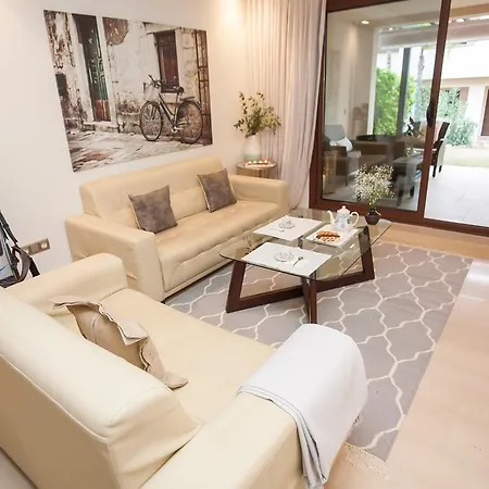 Apartment Getaway!!